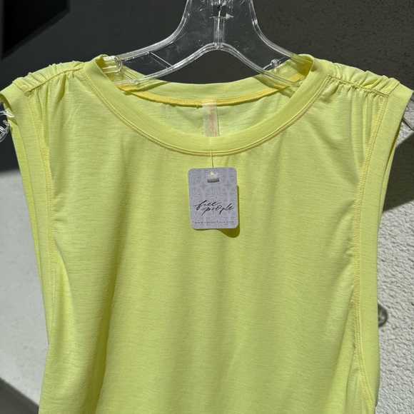 FREE‎ PEOPLE MOVEMENT yellow workout top NWT - Picture 2 of 8